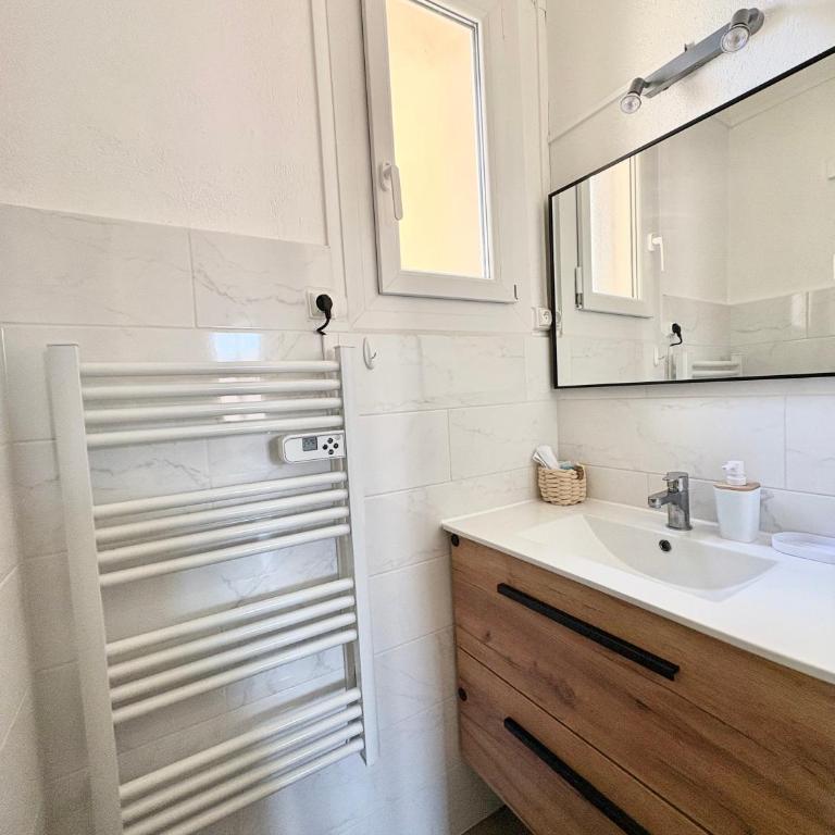 Miroball - Saint Jean du Var - Spacieux - Two-Bedroom Apartment - 17