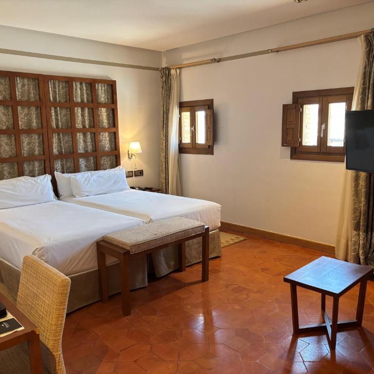 Parador de Toledo - Habitación Doble Estándar (3 adultos) - 7