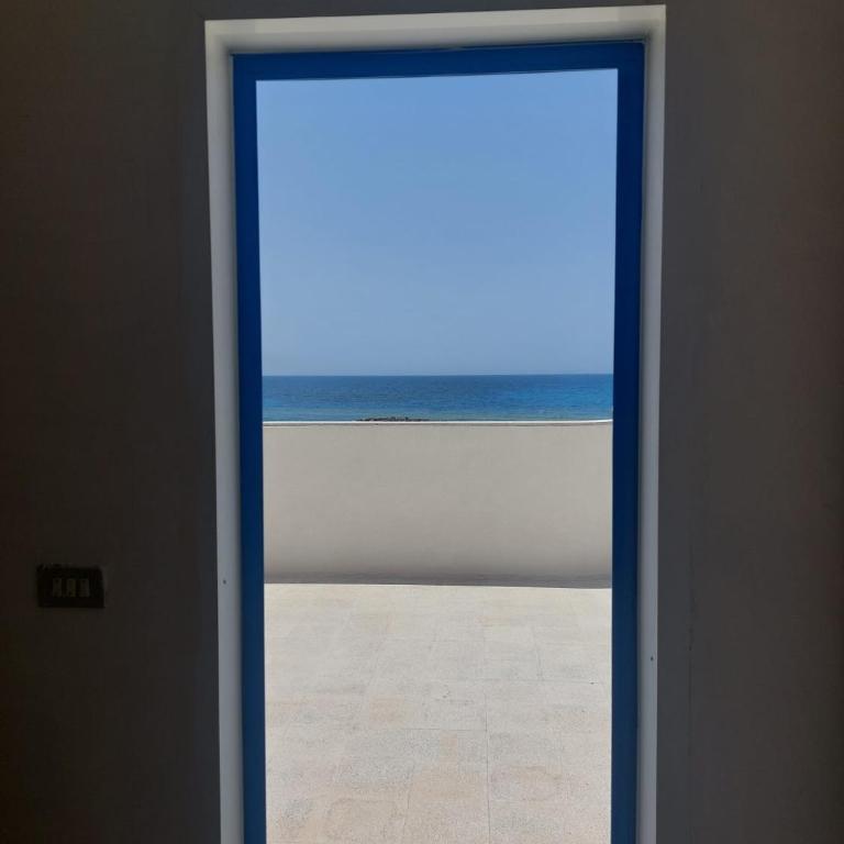 Terrazza sul mare - Three-Bedroom Apartment - 10