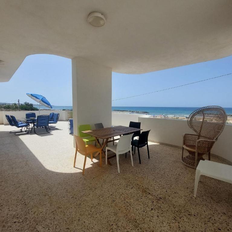 Terrazza sul mare - Three-Bedroom Apartment - 11