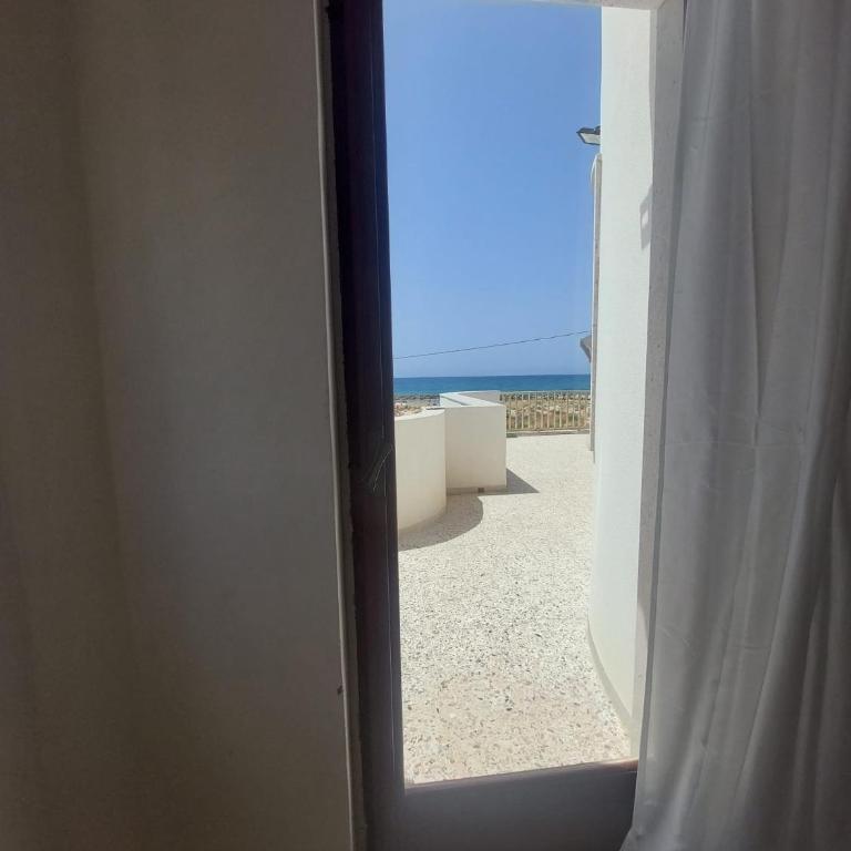 Terrazza sul mare - Three-Bedroom Apartment - 18