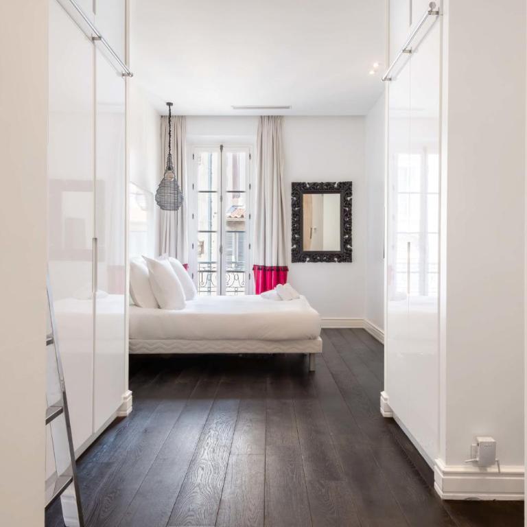 Prestige et Confort Face au Palais des Festivals - Appartement - 38