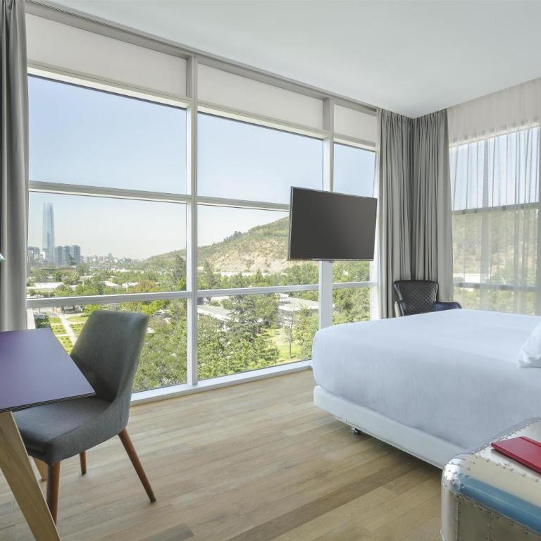 NH Collection Santiago Casacostanera - Habitación Doble Premium con vistas - 1