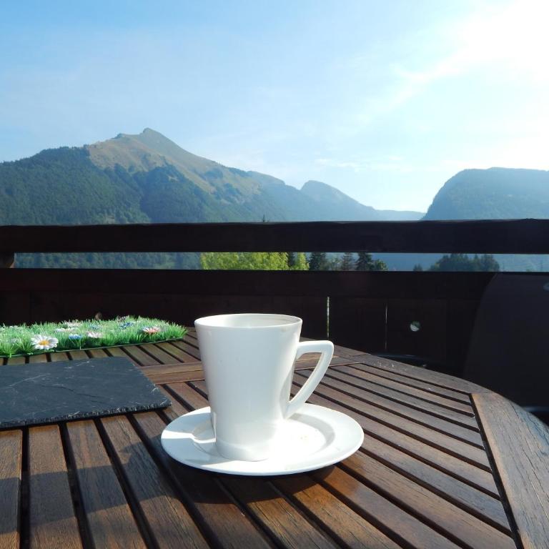 Chalet LE VAL NESS - Chambre Double ou Lits Jumeaux - Vue sur Jardin - 10