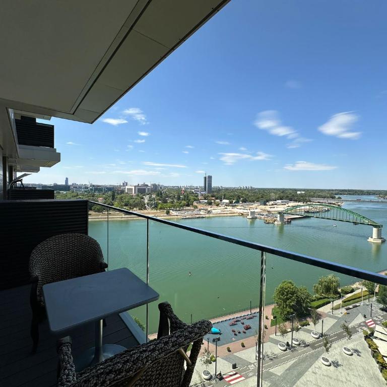 Queen B - Apartman sa 2 Spavaće Sobe - 4