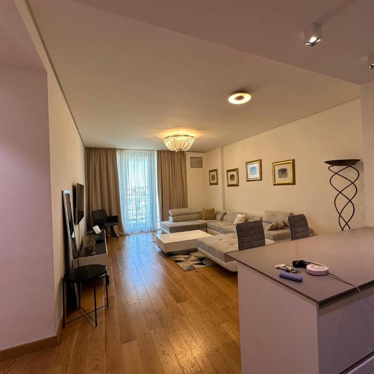 Queen B - Apartman sa 2 Spavaće Sobe - 14