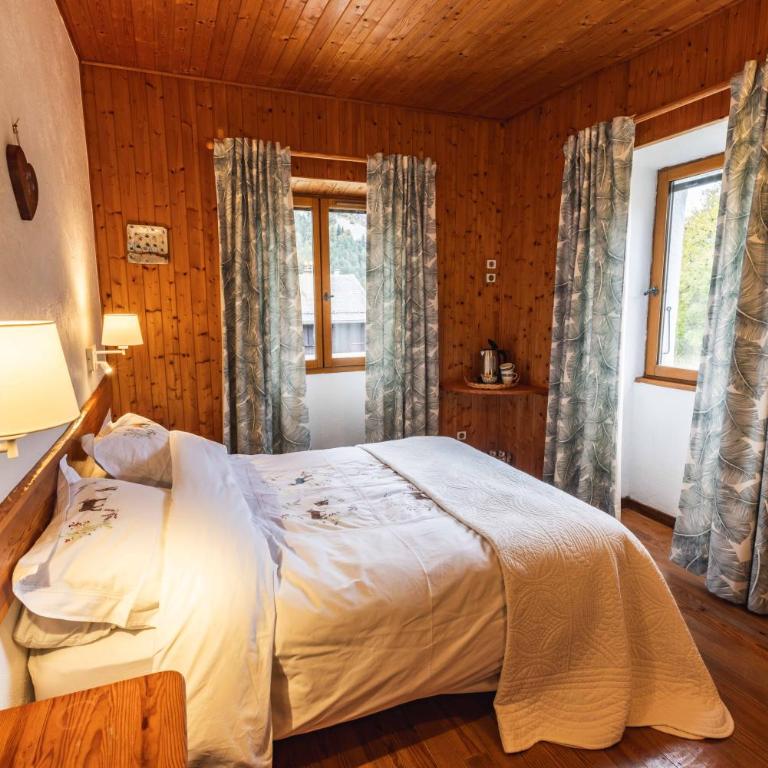 Gîte et chambres d'hôtes "La Tourtette" 12 pers - Small Double Room - 8