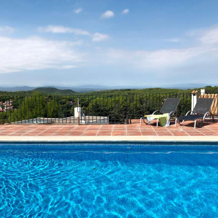 2 bedroom apartment close to the center of Begur. Terrace and panoramic sea views Ref:H41 - Apartamento de 2 dormitorios - 23