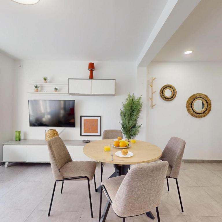 Myflats Premium Teatro - Two-Bedroom Apartment - 3