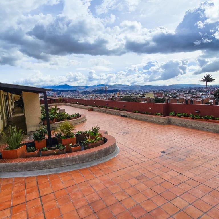 Cerca a La Candelaria, Bogotá, moderno con parqueadero - Apartamento de 1 dormitorio - 52