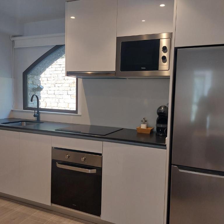 Apartamentos Ordesa Ainsa - Two-Bedroom Standard Apartment - 1