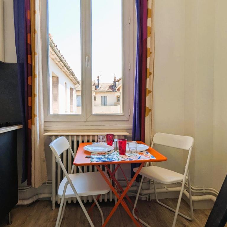 Bright studio - 300 meters from the Port of Toulon - Studio - 4
