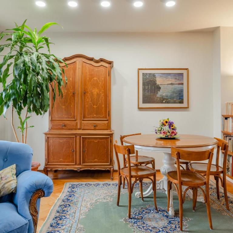 Panoramic Central attic - Mole Antonelliana - Two-Bedroom Apartment - 25