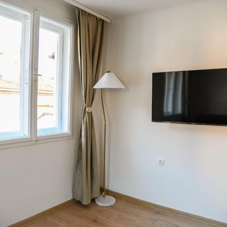 Blue House Čaršija OLD TOWN Free Parking - Two-Bedroom Apartment - 17