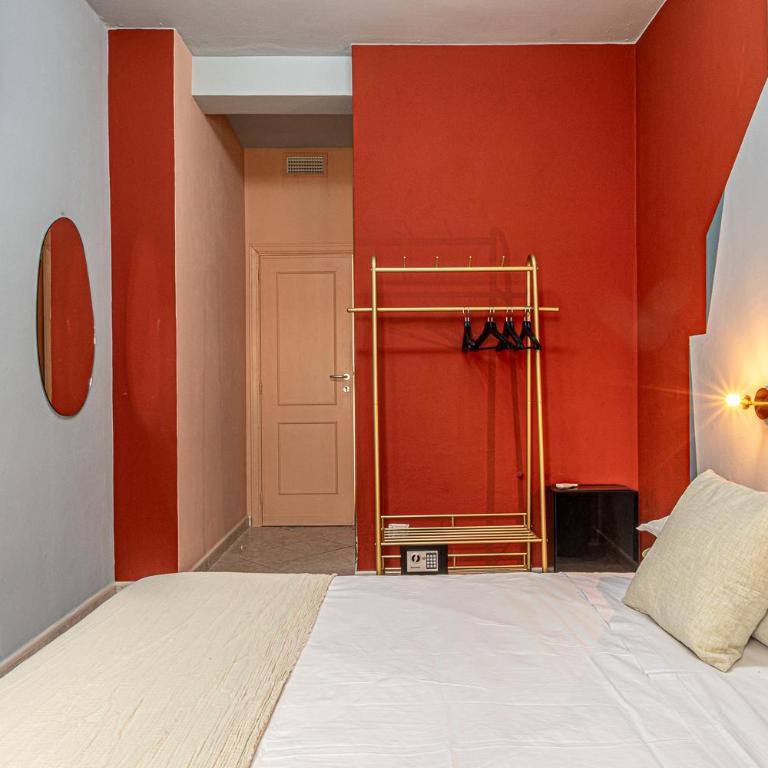 Barceloneta Experience Suite & Rooms - Deluxe Double Room with Balcony - 12