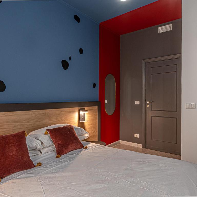 Barceloneta Experience Suite & Rooms - Double Room with Mountain View - 12