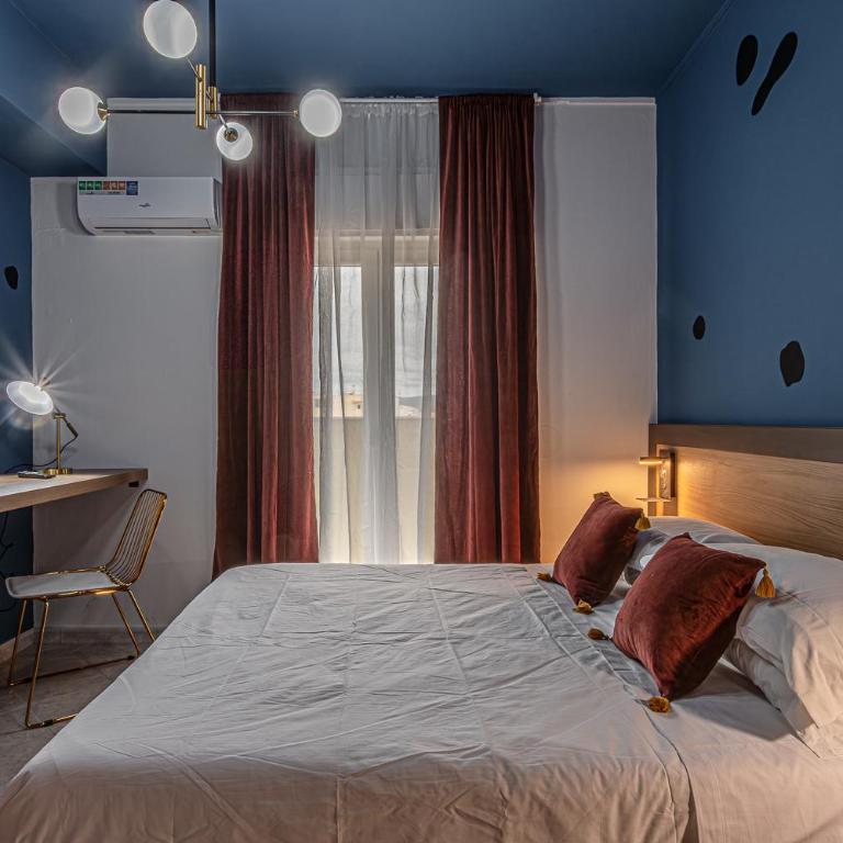 Barceloneta Experience Suite & Rooms - Double Room with Mountain View - 11