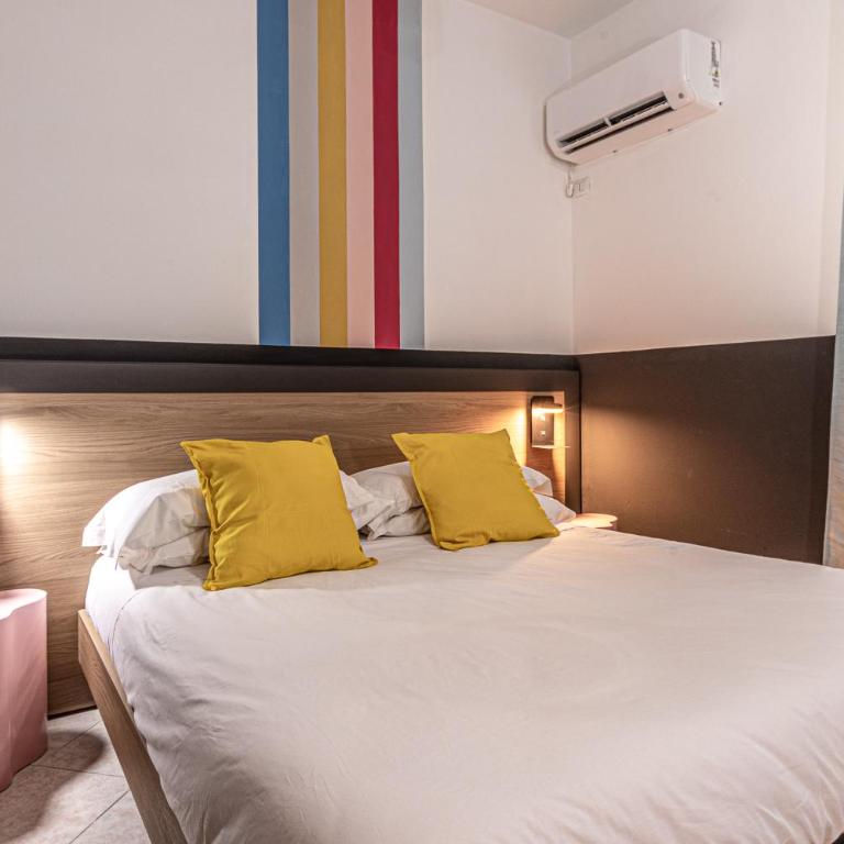 Barceloneta Experience Suite & Rooms - Deluxe King Room - 15