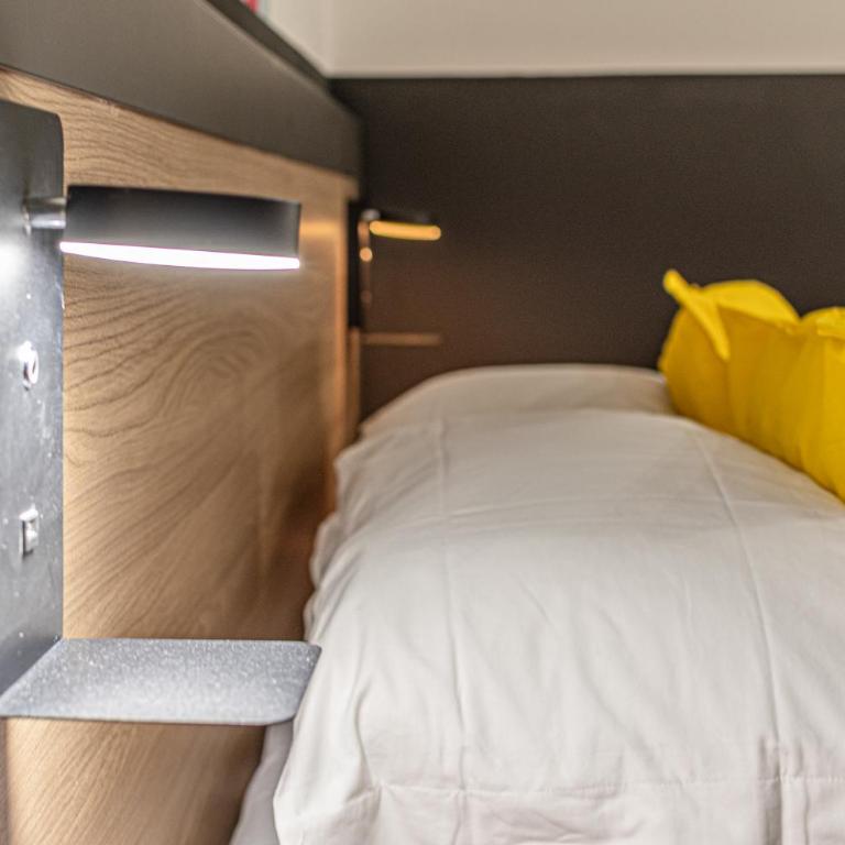 Barceloneta Experience Suite & Rooms - Deluxe King Room - 9