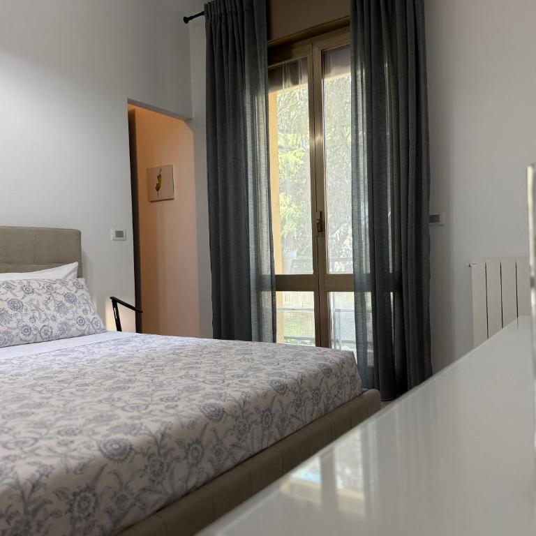 Orlandi Elegant Apartment - Appartamento con 2 Camere da Letto e Balcone - 8