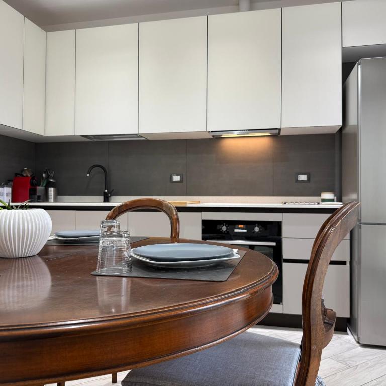 Orlandi Elegant Apartment - Appartamento con 2 Camere da Letto e Balcone - 17