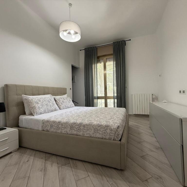Orlandi Elegant Apartment - Appartamento con 2 Camere da Letto e Balcone - 7