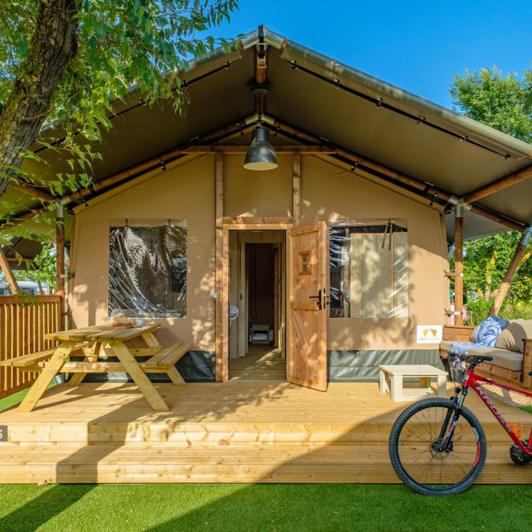 Camping & Bungalows Platja Brava - Tienda - 5