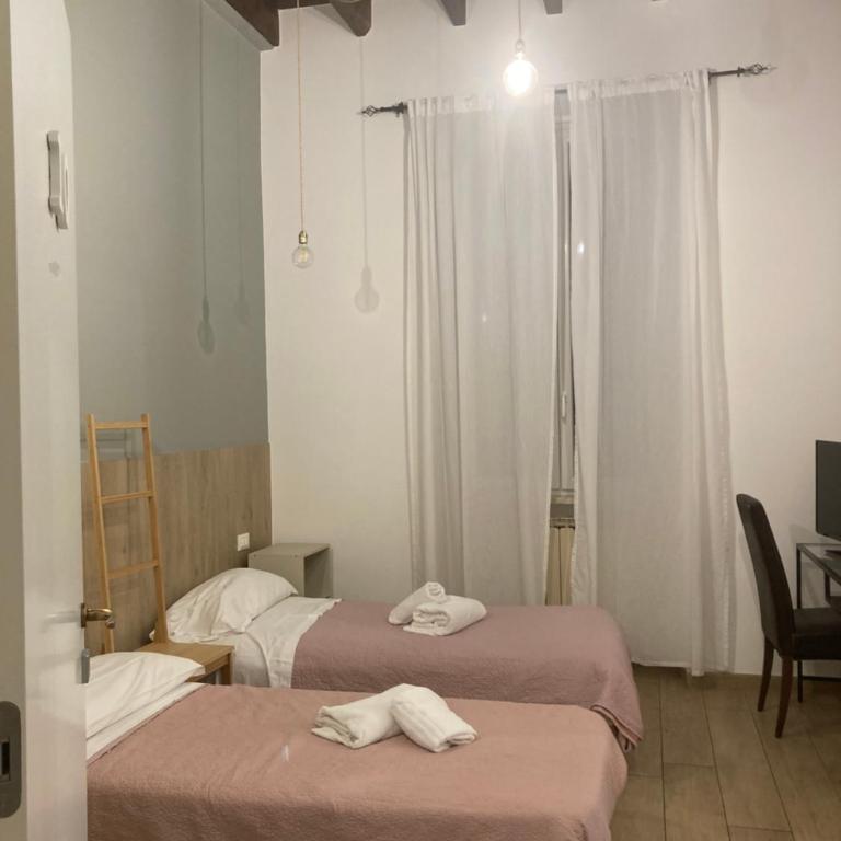 Bella Napoli Guesthouse Trattoria Pizzeria - Comfort Quadruple Room - 7