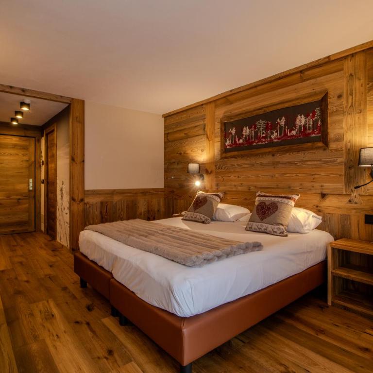 Hotel De Champoluc - Camera Matrimoniale Deluxe con Balcone - 1