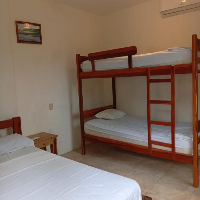 Hostal Moai - Triple Room - 2