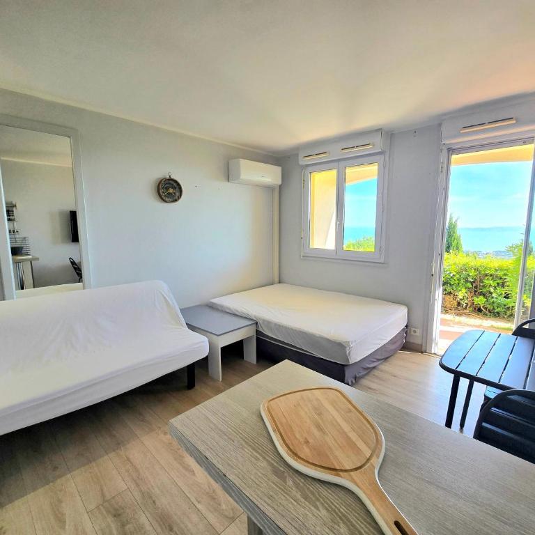 Var Azur - Studio - clim - piscine - vue mer - Studio - Vue sur Mer - 10