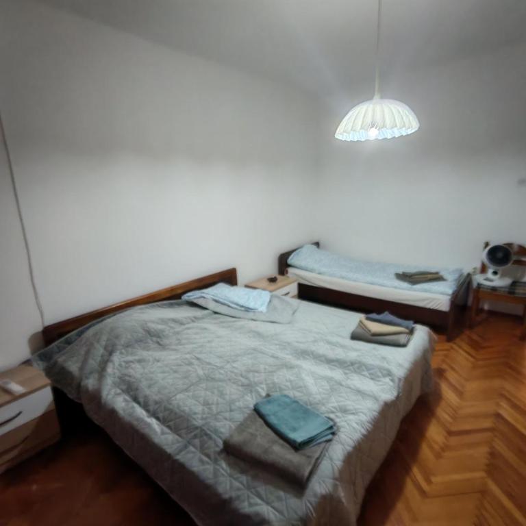 Lazarus Apartment - Apartman sa 2 Spavaće Sobe i Pogledom na Vrt - 11