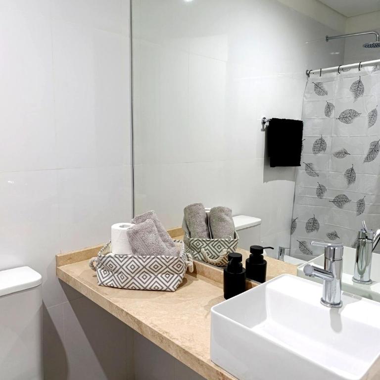 Hermoso Departamento en alquiler, Edificio Agora I, Villa Rosa - Apartamento de 1 dormitorio - 9