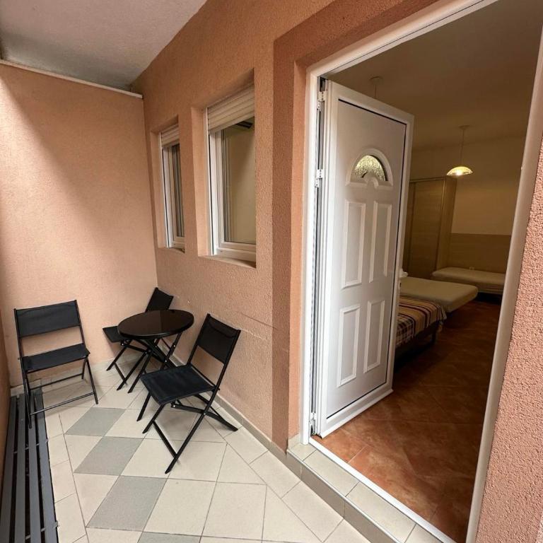 Apartment Anja - Studio Apartment - 2