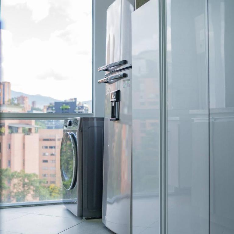Sunsets on the 14th Floor - 5 minutes from Provenza Medellin - Two-Bedroom Apartment - 18