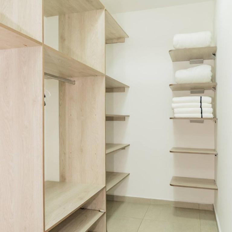 Sunsets on the 14th Floor - 5 minutes from Provenza Medellin - Two-Bedroom Apartment - 20