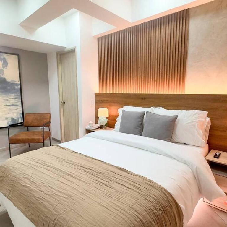 Sunsets on the 14th Floor - 5 minutes from Provenza Medellin - Two-Bedroom Apartment - 21