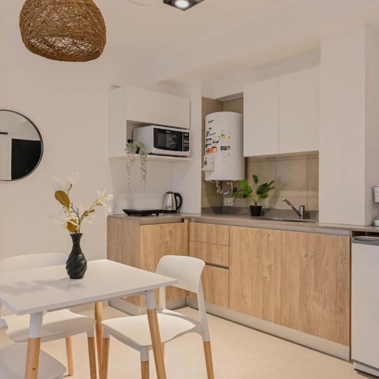 MOT Mansion Mitre 'C' - 3 pax Gym & Jacuzzi - Apartment - 5