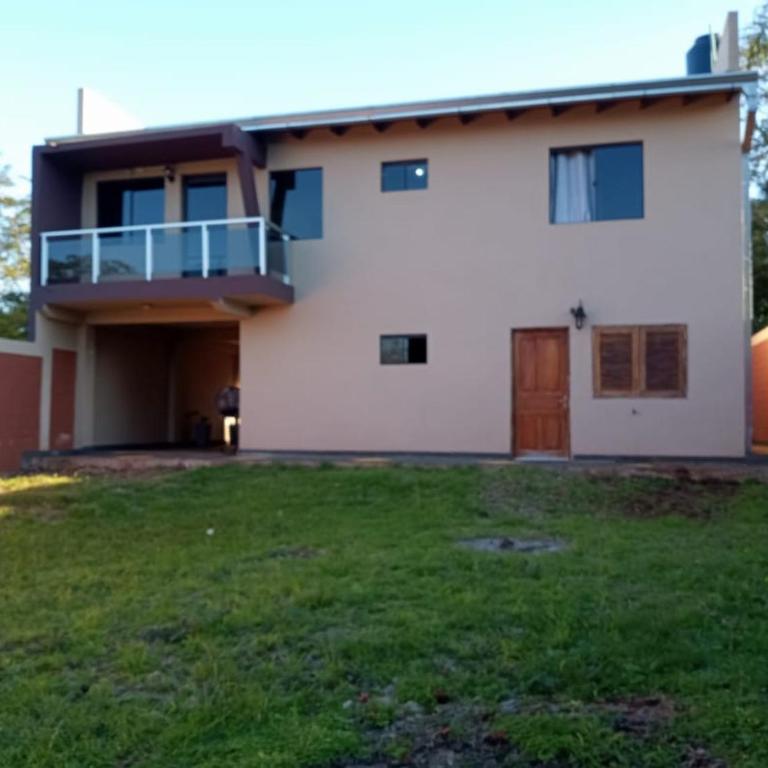 Alojamiento López - Casa Duplex Encarnación - Three-Bedroom House - 11