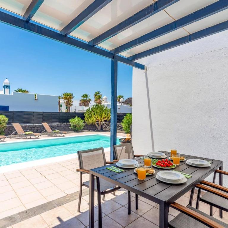 Villa Seasol 2 by Villa Plus - Villa - 8
