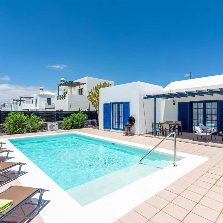 Villa Seasol 2 by Villa Plus - Villa - 11