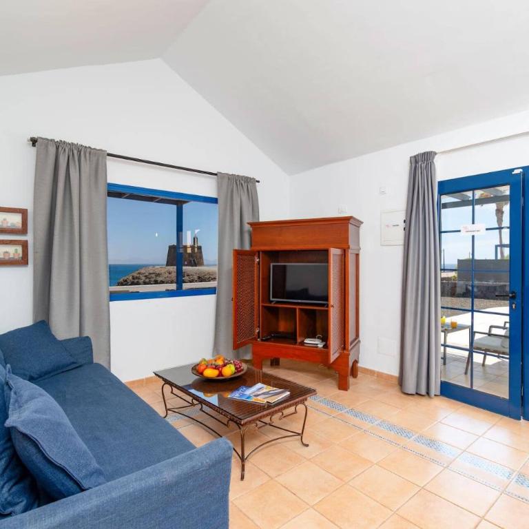 Villa Seasol 2 by Villa Plus - Villa - 9