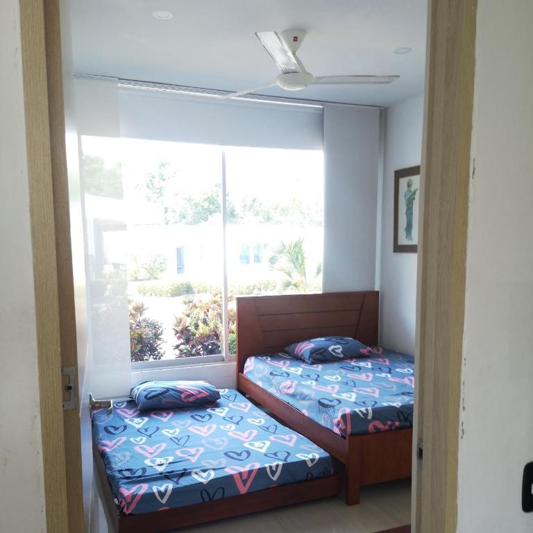 Alojamiento en Casa excelente precio - Casa de 4 dormitorios - 4