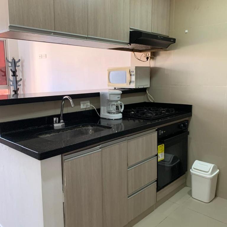 Comodo apto 3 hab cerca a la playa - Apartamento de 3 dormitorios - 2