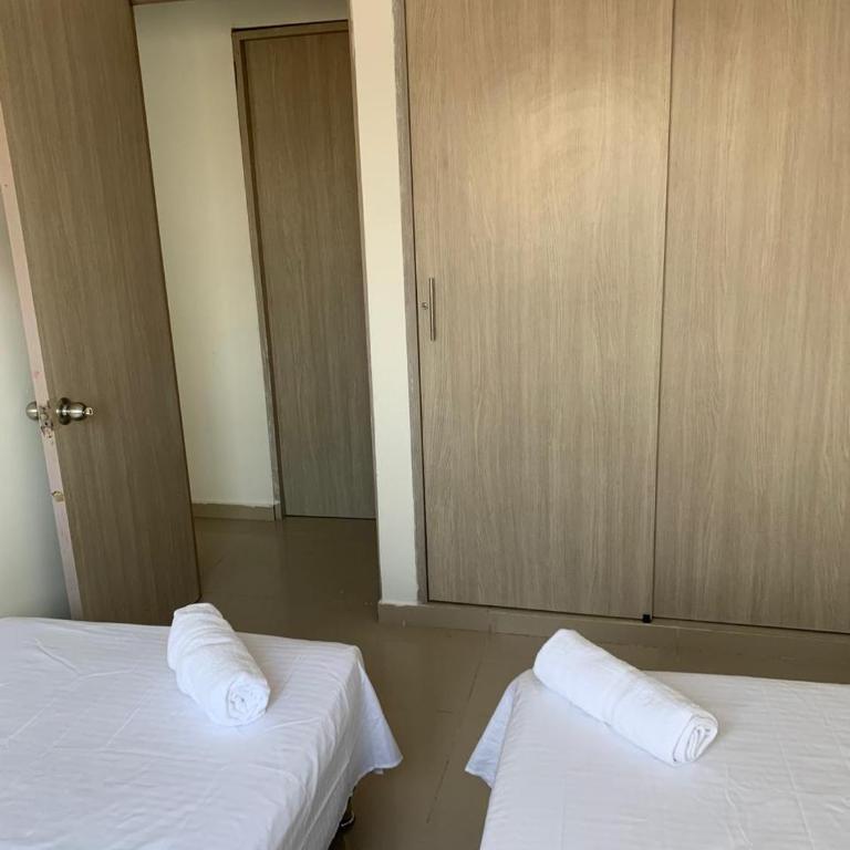 Comodo apto 3 hab cerca a la playa - Apartamento de 3 dormitorios - 3