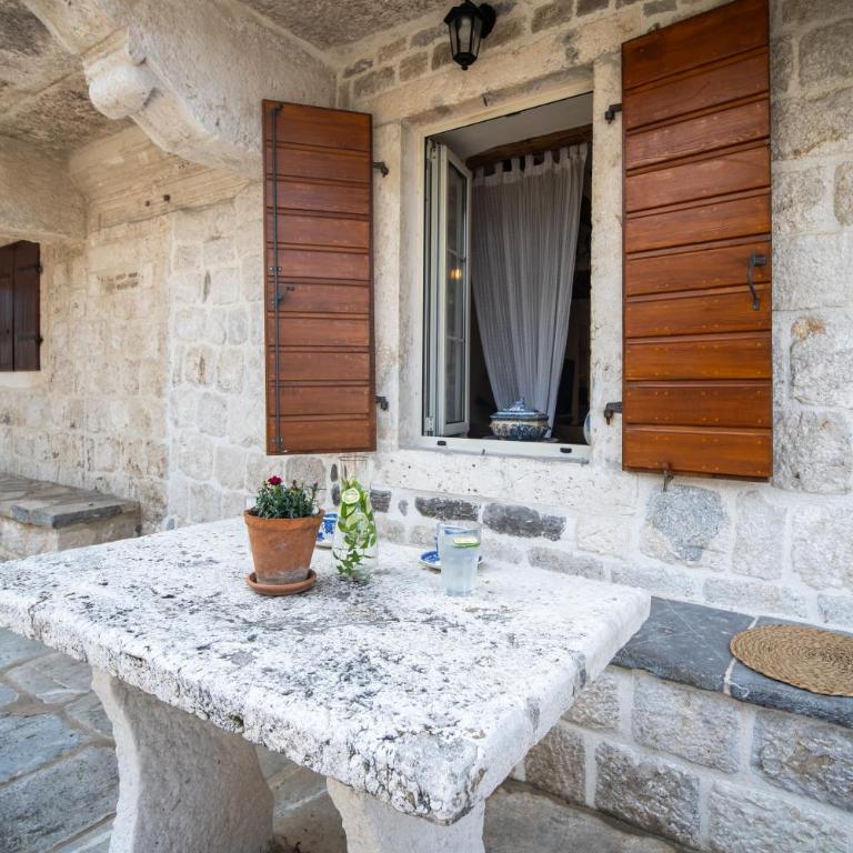 Villa Carmen - Two-Bedroom Villa - 23