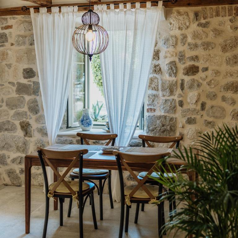 Villa Carmen - Two-Bedroom Villa - 28