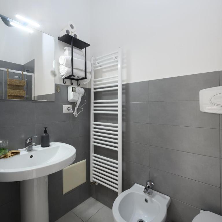 Dimora Rudiae - Camera Matrimoniale con Bagno Privato - 10