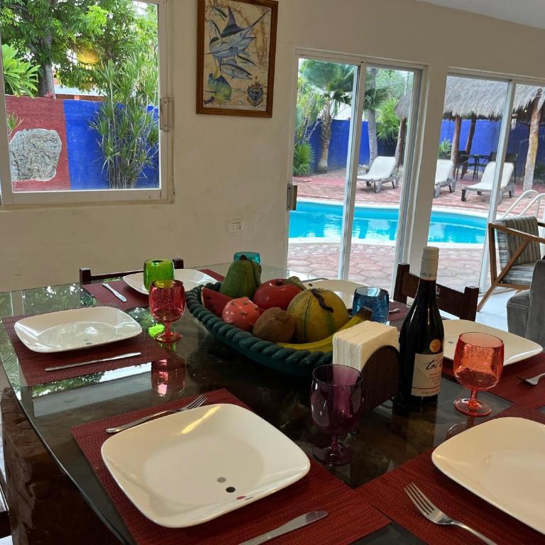 Family home with private pool, Casa Palapa - Three-Bedroom House - 15
