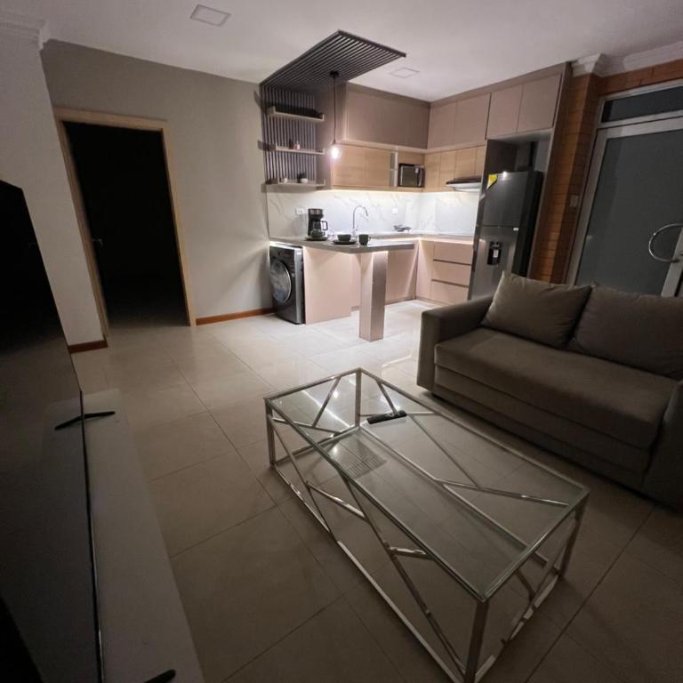 Suit Central, cómoda y minimalista perfecta para tu estadía - One-Bedroom Apartment - 10
